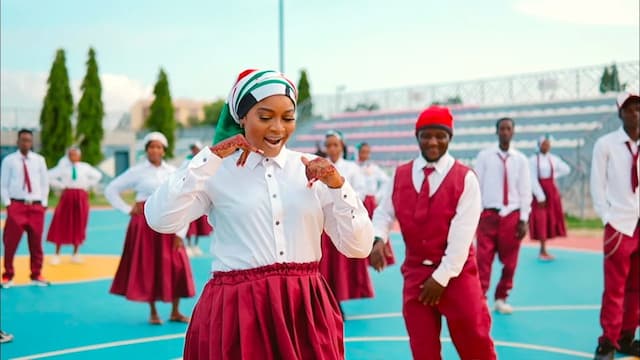 Hausa singer and TikTok stars Dancing hausa song